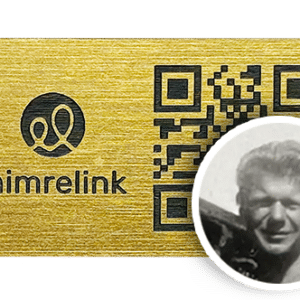 Minneside med QR-skilt gull hardplast